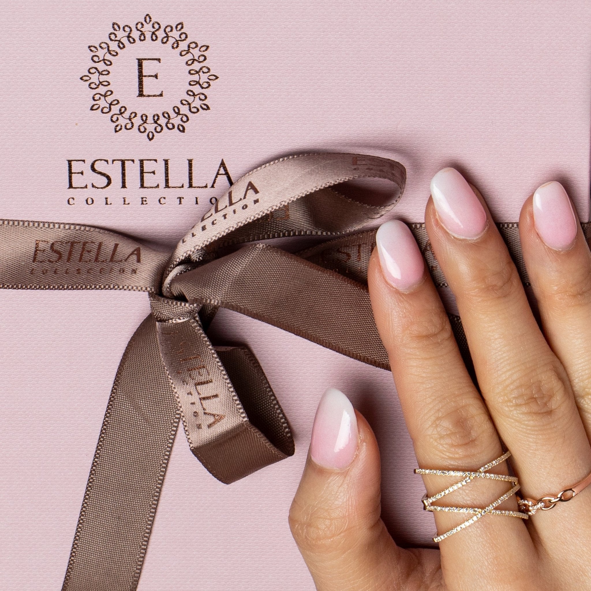 How to Buy a Mother's Day Gift She'll Love - Estella Collection