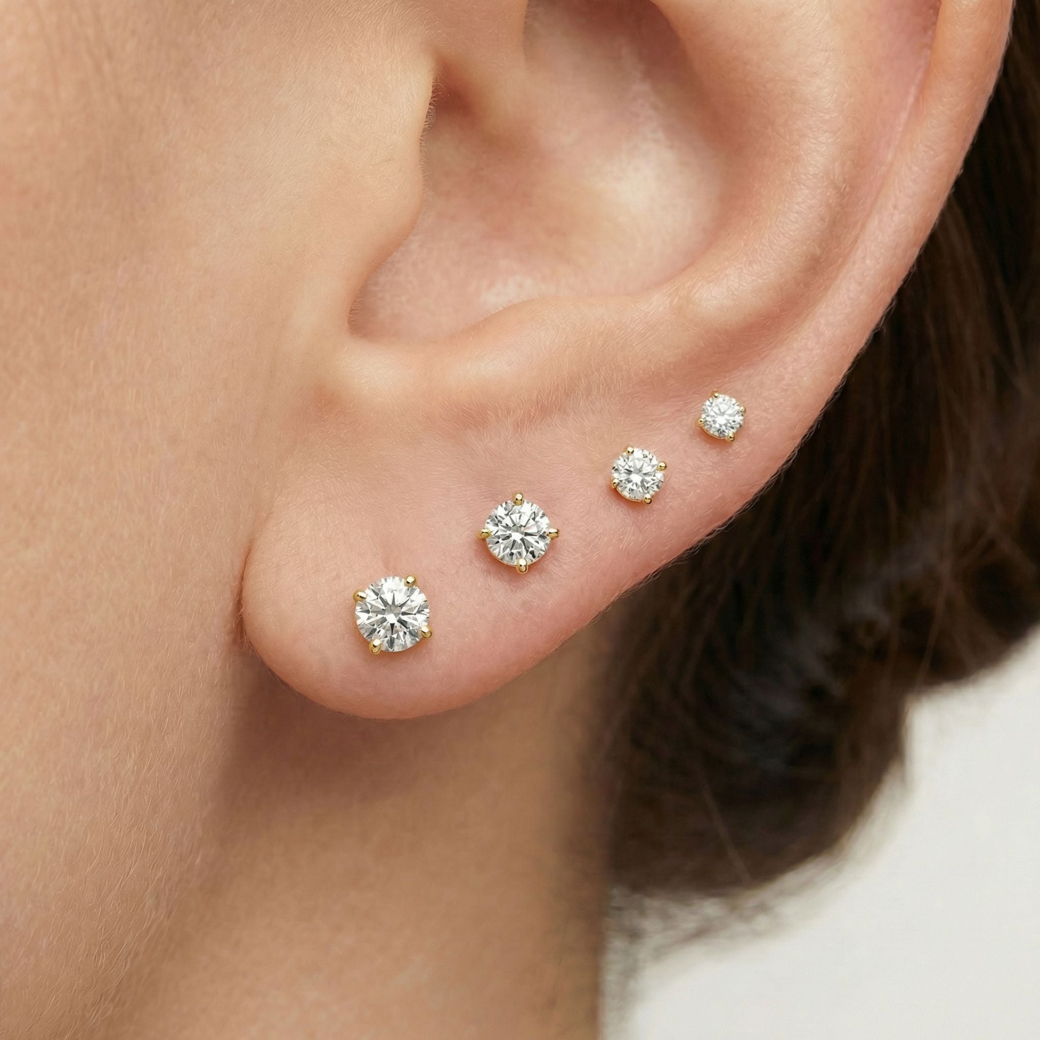 Yellow Gold Diamond Threaded Flat Back Stud Earring