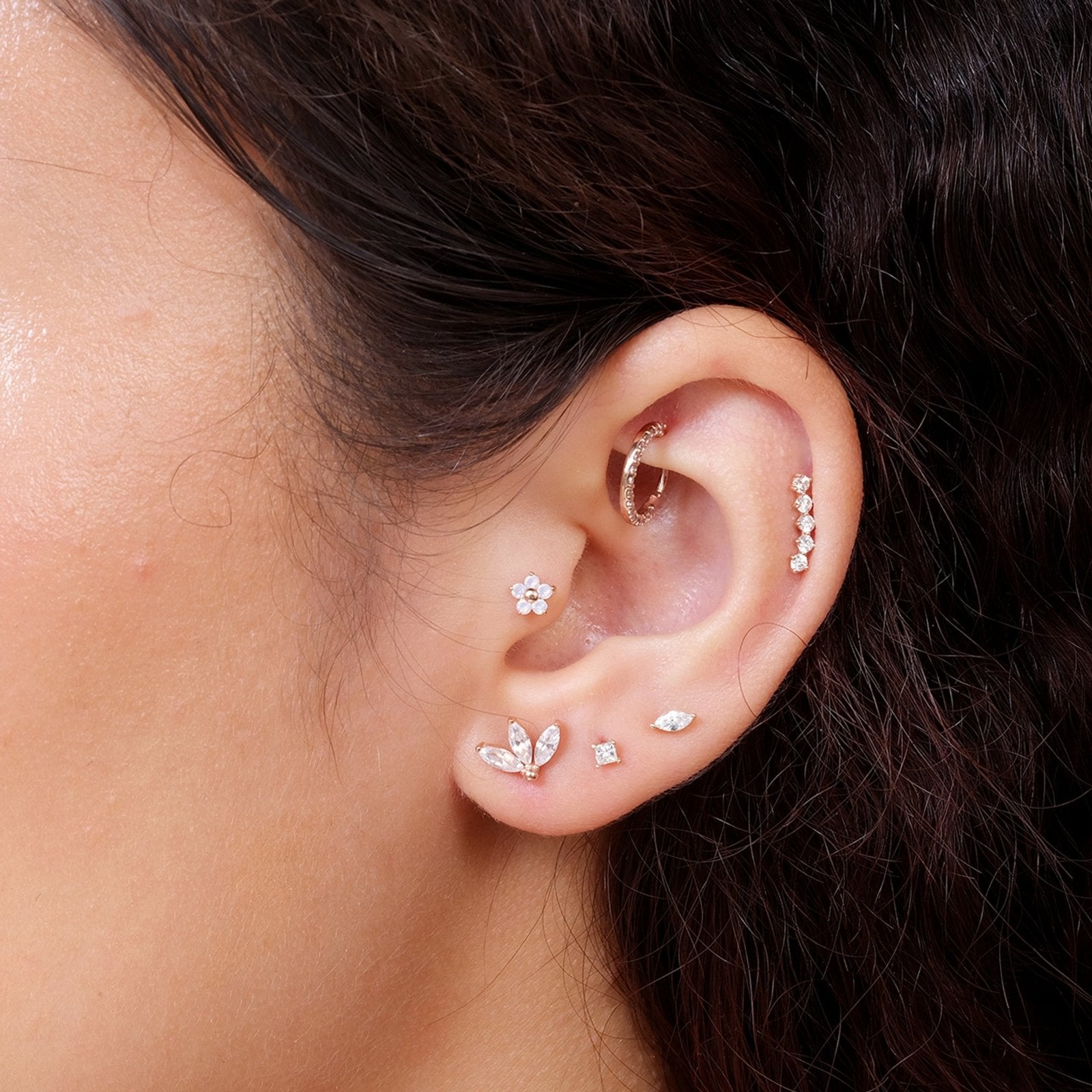 Micro Sand Diamond Peridot Cartilage Earring Yellow Gold | Sarah &  Sebastian – SARAH & SEBASTIAN